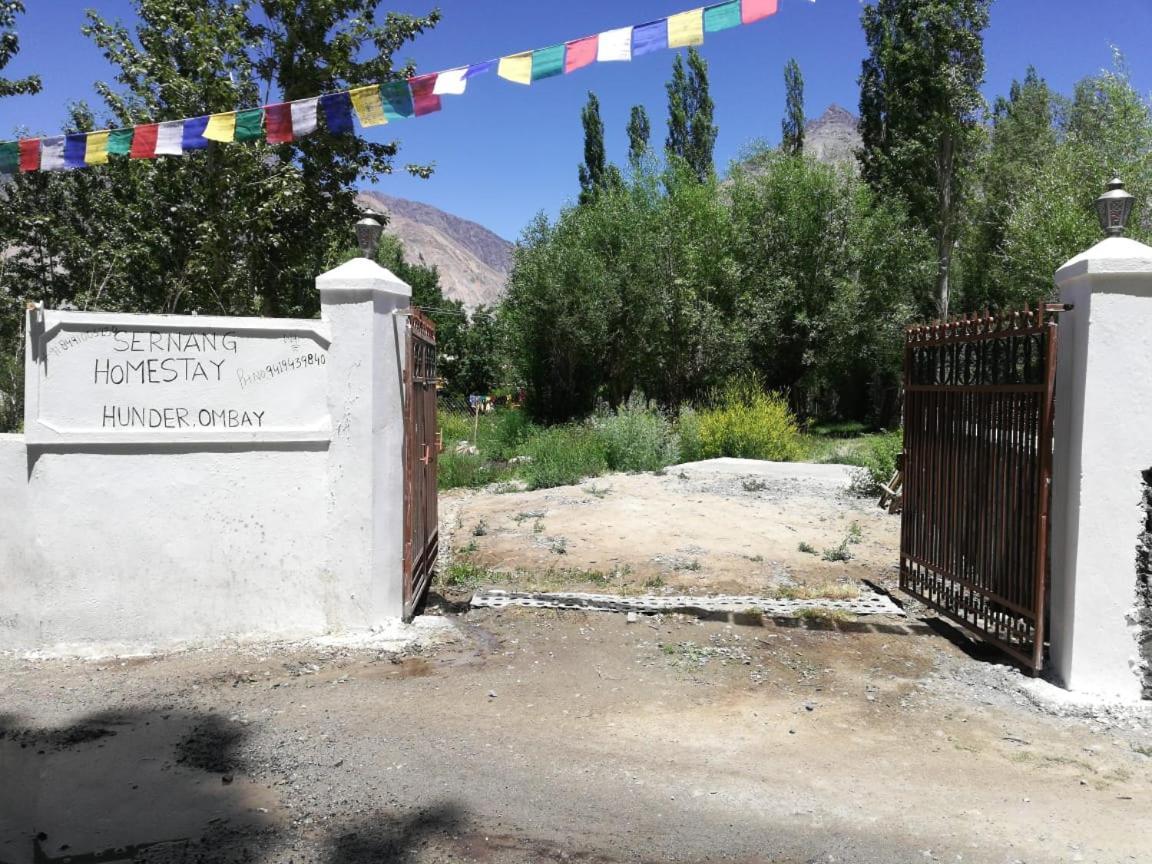 Sernang Homestay Hundar Zewnętrze zdjęcie