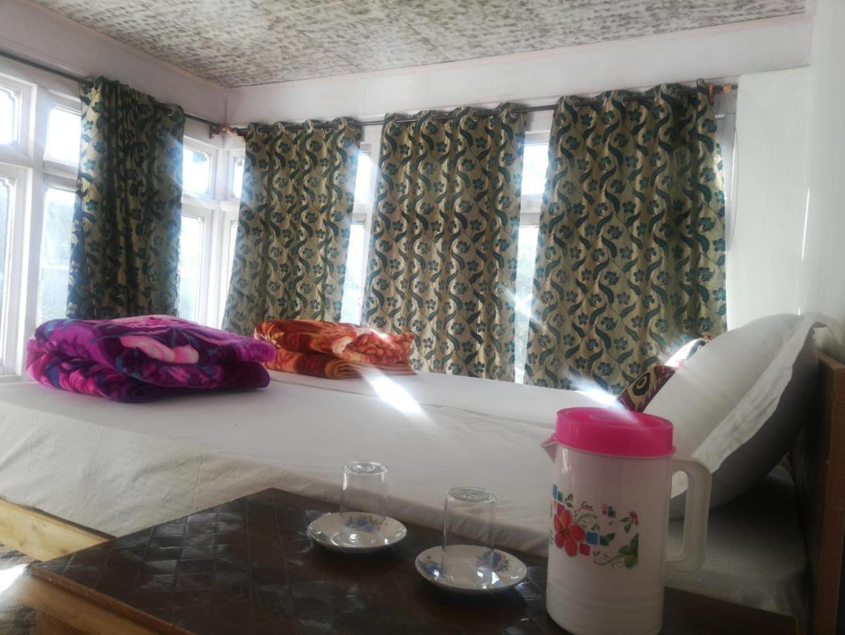 Sernang Homestay Hundar Zewnętrze zdjęcie