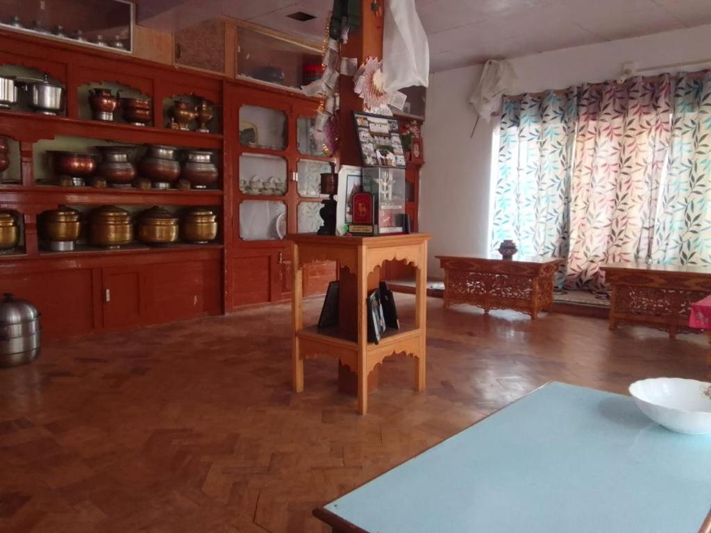 Sernang Homestay Hundar Zewnętrze zdjęcie