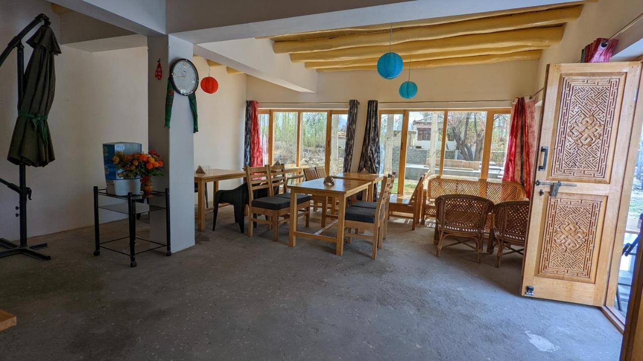 Sernang Homestay Hundar Zewnętrze zdjęcie