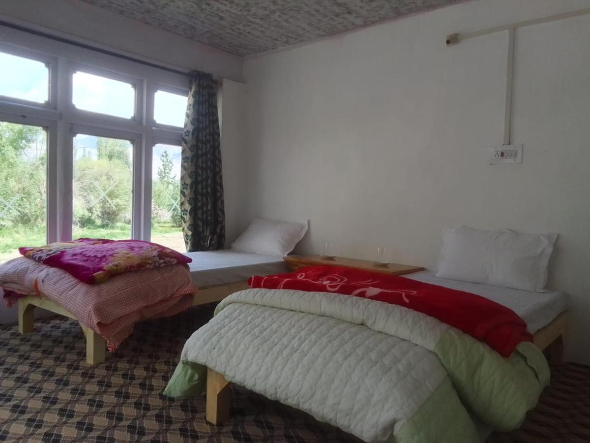 Sernang Homestay Hundar Zewnętrze zdjęcie